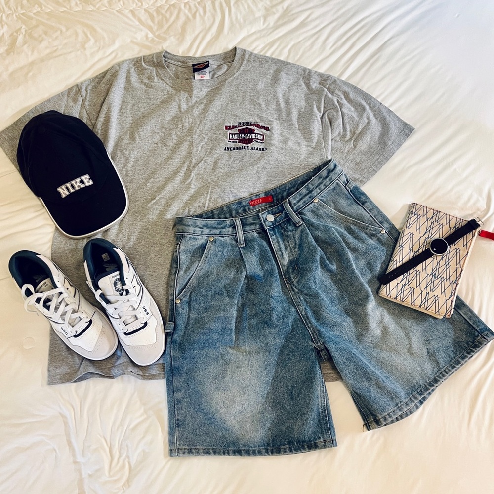 oversized harley davidson shirt.
